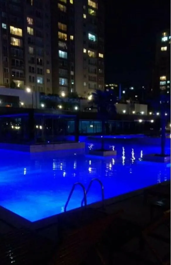 Beylikduzu Huzurlu Aile Yasam Sitesi Ful Donanimli Ev Apartment Istanbul