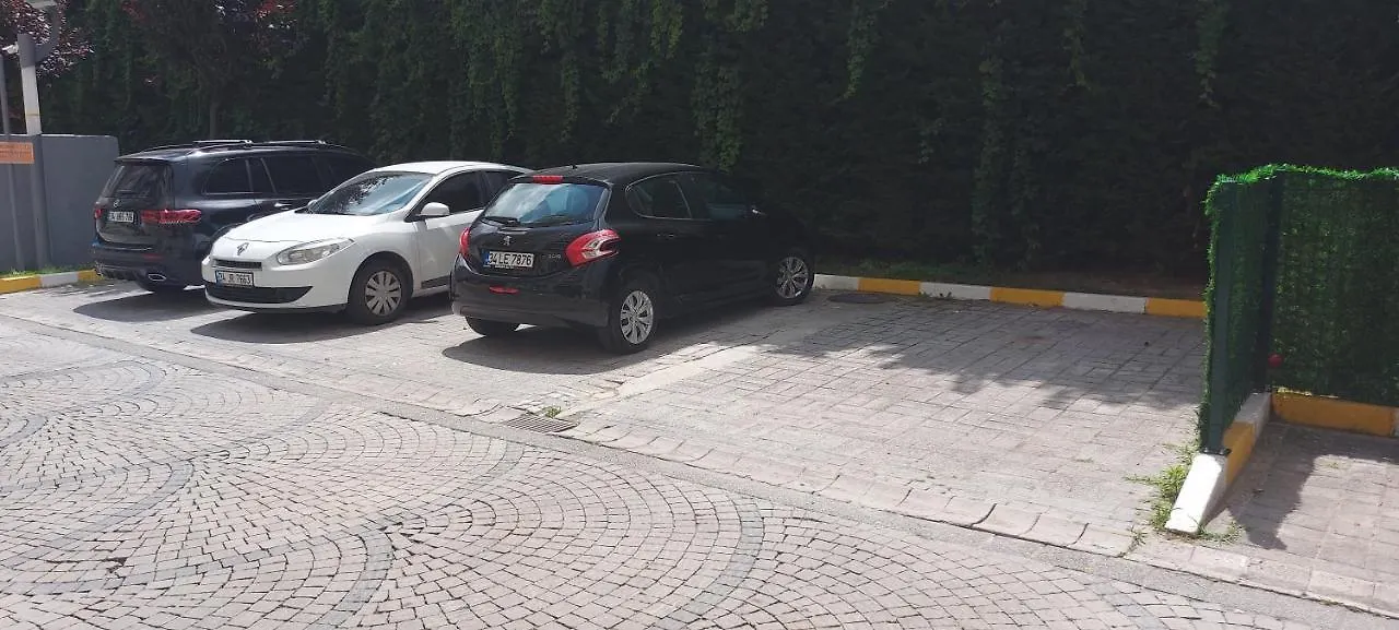 Beylikduzu Huzurlu Aile Yasam Sitesi Ful Donanimli Ev Apartment Istanbul