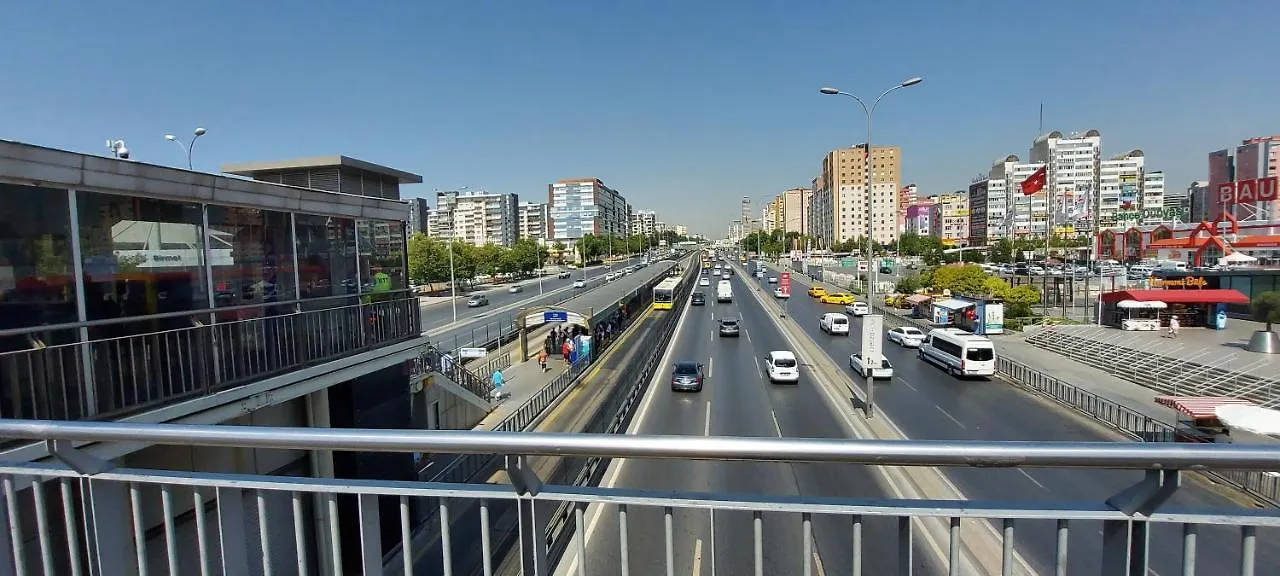 Beylikduzu Huzurlu Aile Yasam Sitesi Ful Donanimli Ev Apartment Istanbul