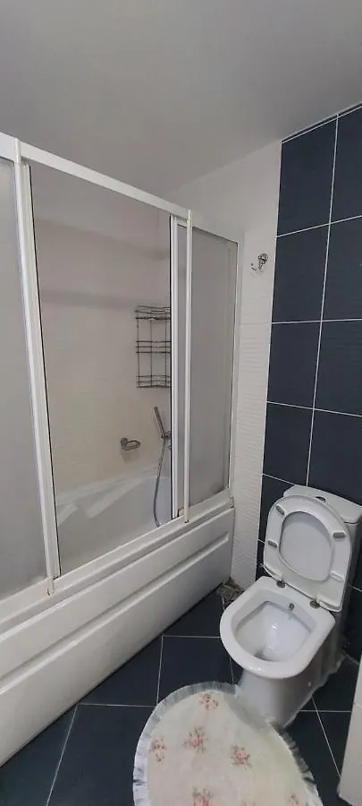 Beylikduzu Huzurlu Aile Yasam Sitesi Ful Donanimli Ev Apartment Istanbul