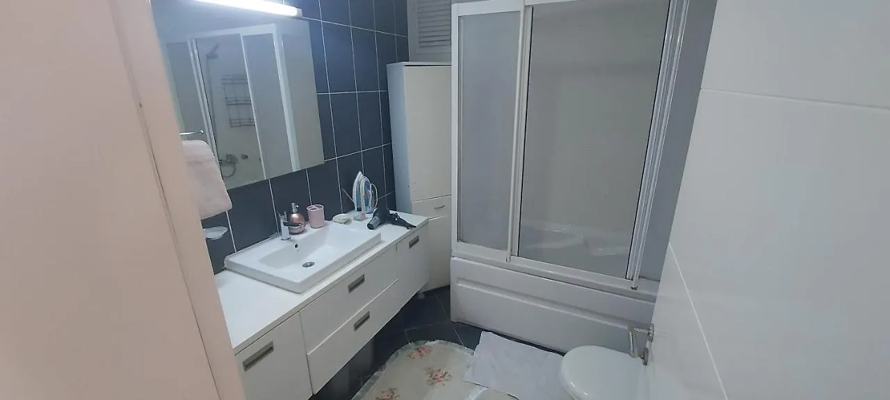 Beylikduzu Huzurlu Aile Yasam Sitesi Ful Donanimli Ev Apartment Istanbul